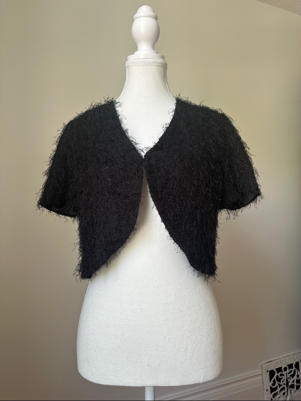 BIANCA NYGARD Black Y2K Sequin Eyelash Knit Whimsigoth Grunge Cropp Shrug Size 4